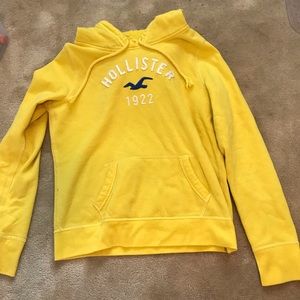 Yellow Hollister Sweatshirt